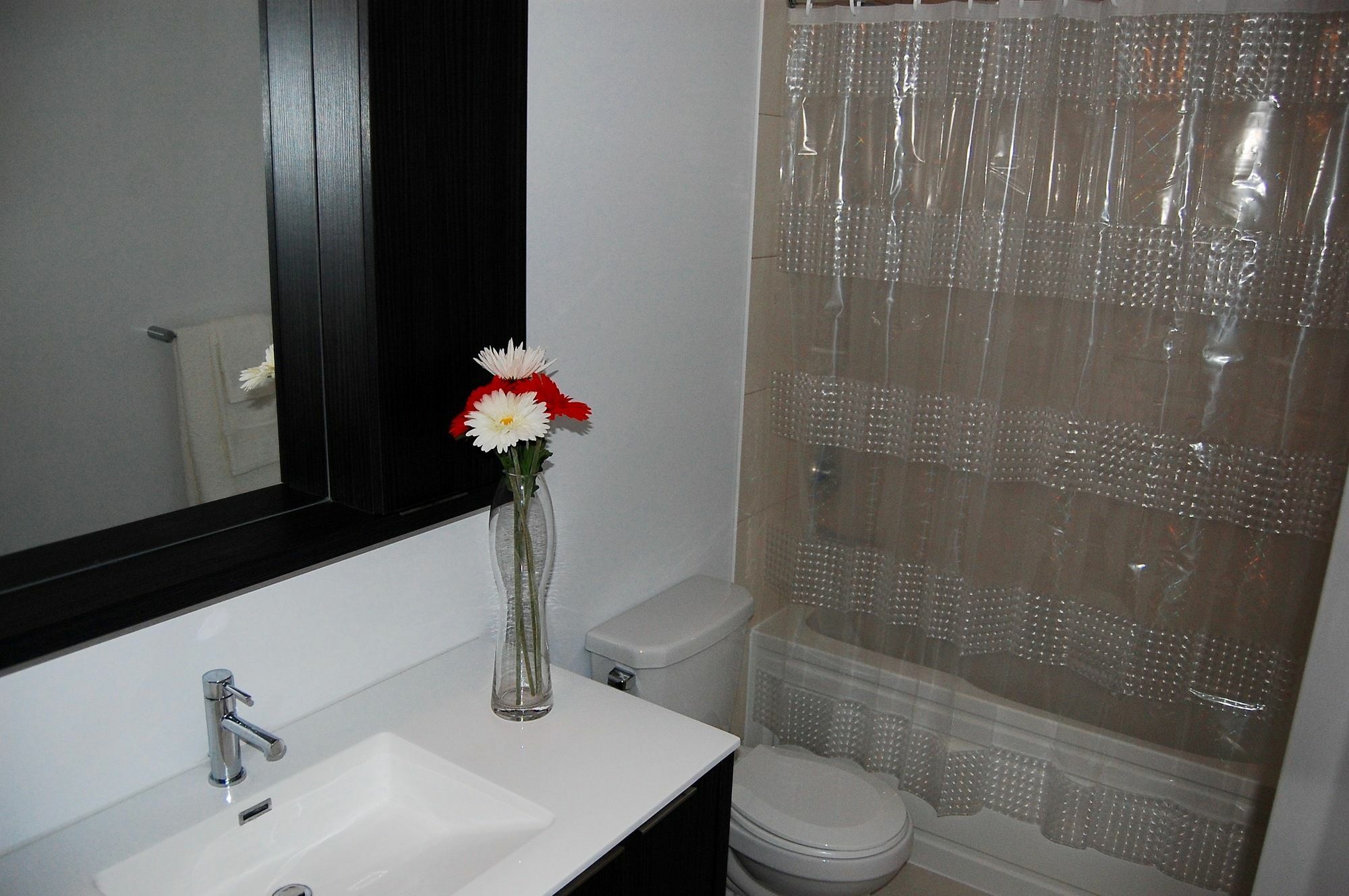 טורונטו Shops At Don Mills Furnished Apartments מראה חיצוני תמונה