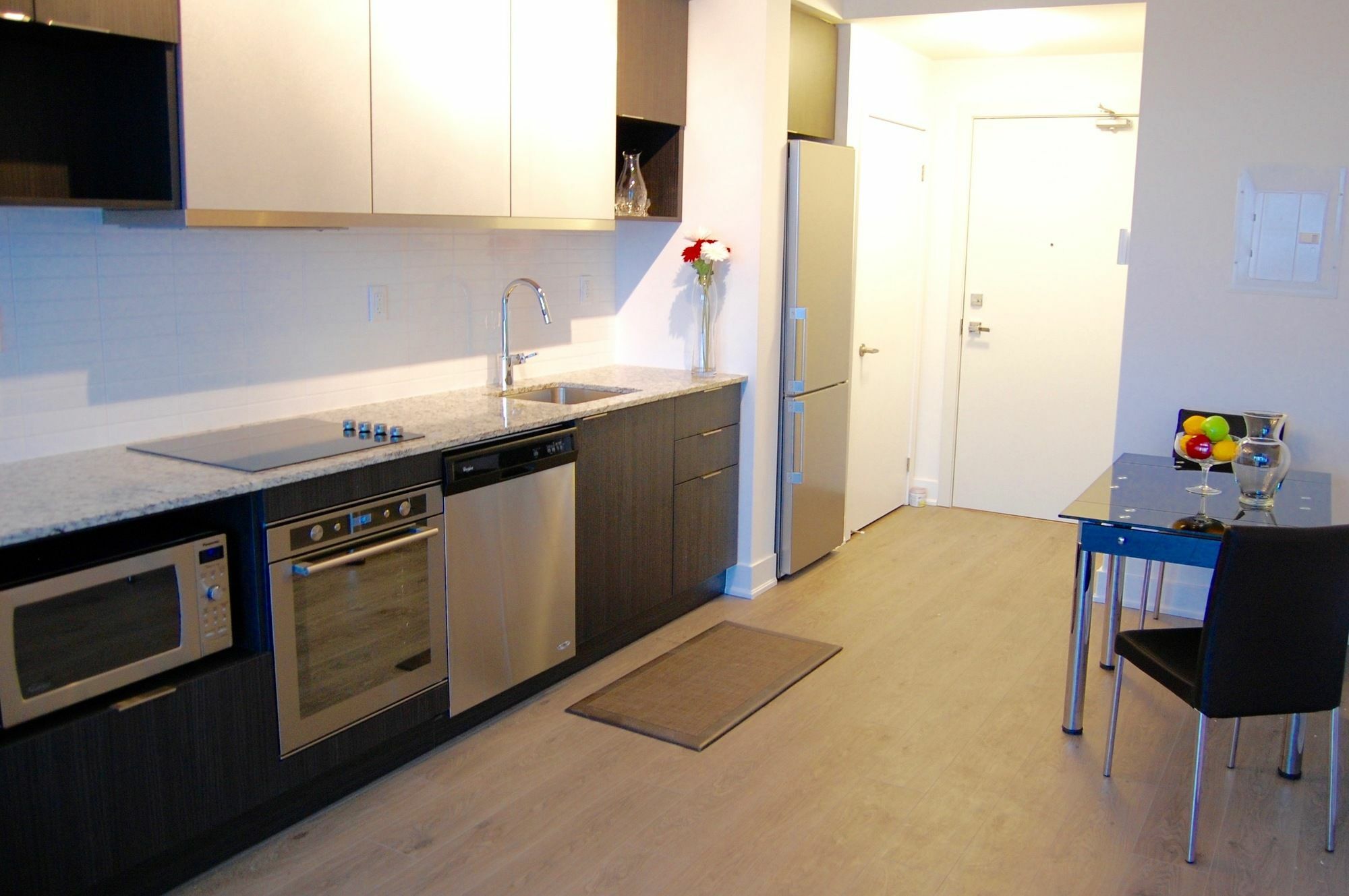טורונטו Shops At Don Mills Furnished Apartments מראה חיצוני תמונה